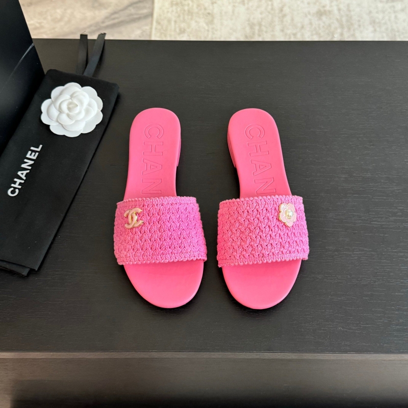Ch*el slippers